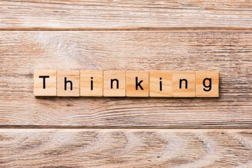 il metodo Desing Thinking consiste nell'immaginare diverse possibili soluzioni creative e applicarle.