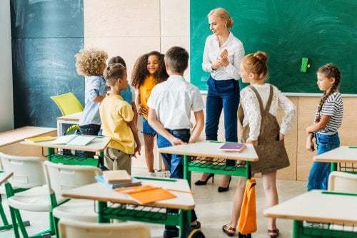 Alunni con la maestra