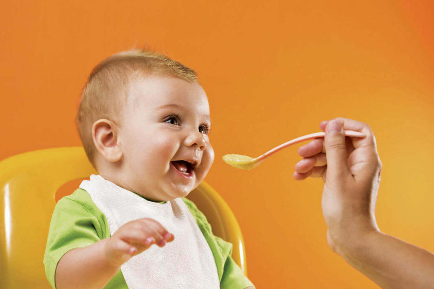 rendere il pasto un momenti rilassato e piacevole aiuta a creare un rapporto sano con il cibo