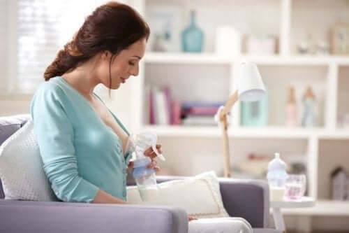 Usare il tiralatte nel modo giusto con 9 consigli