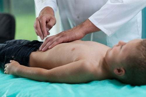 Visita medica per un bambino
