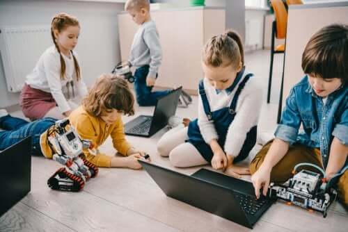 Gli ambienti personalizzati di apprendimento comportano un largo uso della tecnologia.