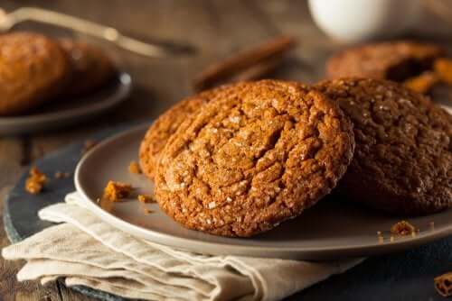 La preparazione dei biscotti è anche un'ottima occasione per trascorrere del tempo con i propri bambini.