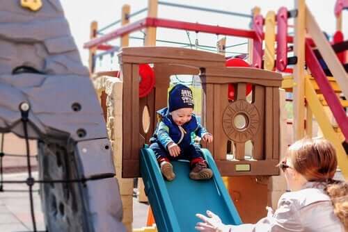 I 6 migliori giochi per bebè per stimolare lo sviluppo