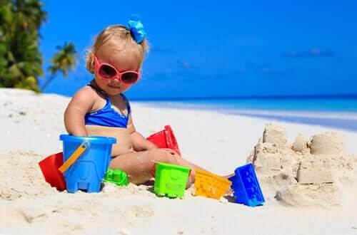 Portare il piccolo in spiaggia per la prima volta