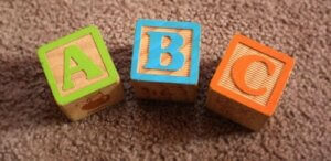 Lo sviluppo del linguaggio nei bambini: da cosa è influenzato?