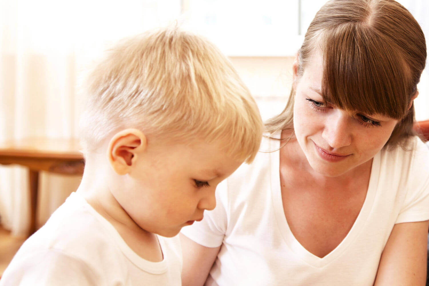 migliorare le capacità linguistiche di un bambino lo aiuta a godere di un completo sviluppo globale