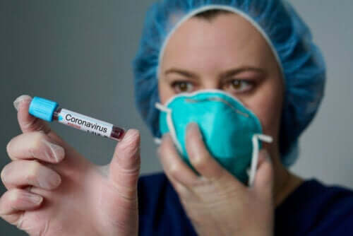 Medico con sangue infetto da Coronavirus