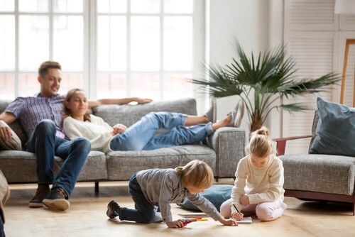 Restare in casa con i figli durante la quarantena