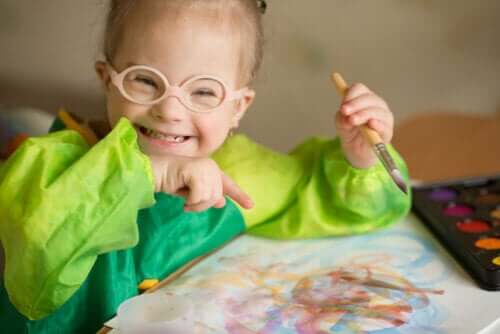 le attività creative sono ottime per sopportare la quarantena con bambini affetti da disabilità intellettiva