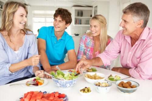 prevenire gli attriti in famiglia è importante per evitare conflitti con gli adolescenti durante la quarantena