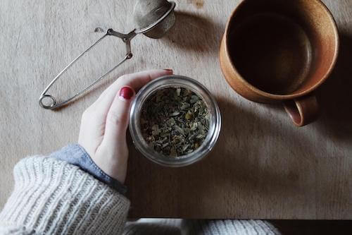 I migliori tè e tisane durante la gravidanza