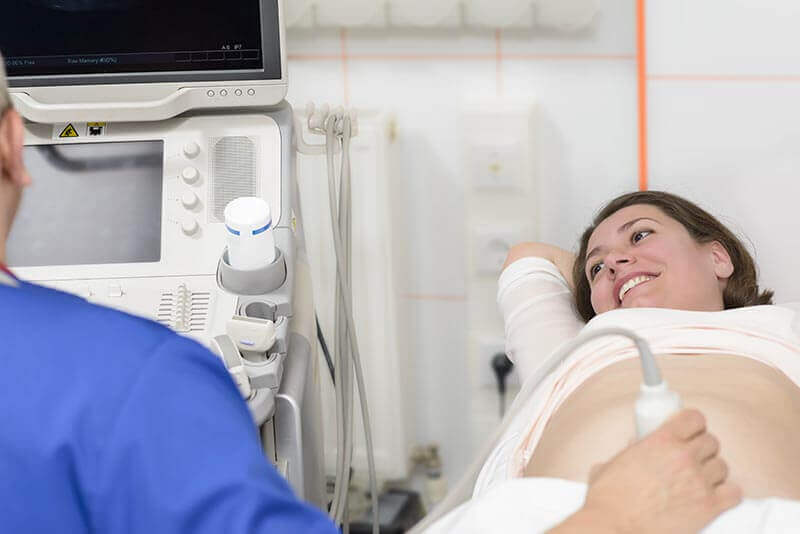 amniocentesi, medico e paziente