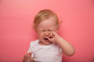 La comparsa dei denti: quali sono i sintomi?