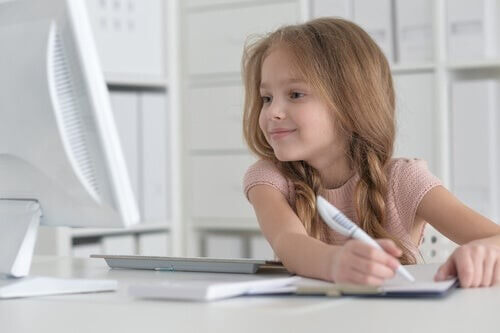 Come insegnare l'amore per la scrittura a vostro figlio