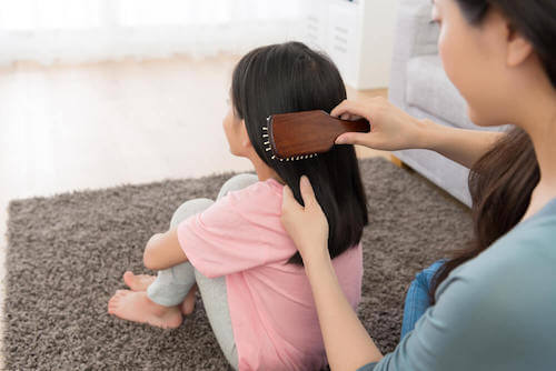 5 semplici acconciature per bambine