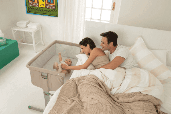 Coosleeping neonato e genitori