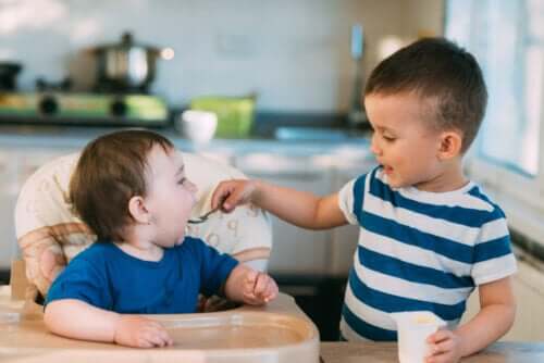 Amore tra fratelli: 13 bellissime frasi