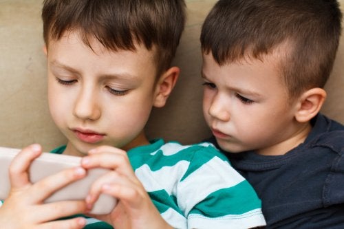 Vale la pena pagare per le app per bambini sui dispositivi mobili?