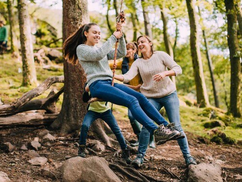Giocare con i figli adolescenti.