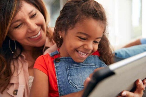Imparare una lingua con i film sottotitolati: è possibile per un bambino?