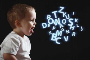 Cosa capisce un bambino di tre anni quando gli parliamo?