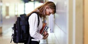 Abbandono scolastico e le sue conseguenze sul giovane