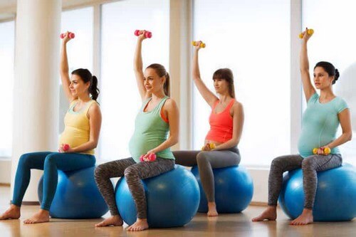 Ginnastica prima del parto: quando iniziare a praticarla?