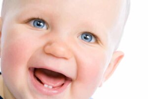 La dentizione del bambino: i dubbi più diffusi tra i genitori