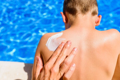 Come prevenire il tumore della pelle nei bambini