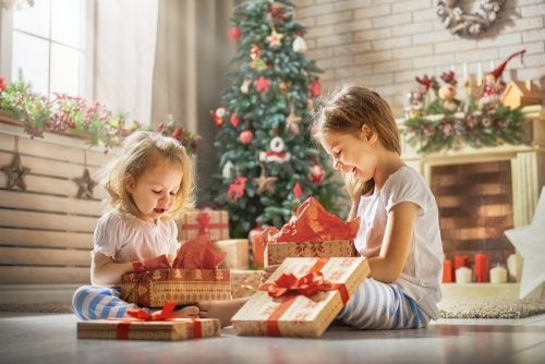 Quanti regali dovrebbero ricevere i bambini per Natale?