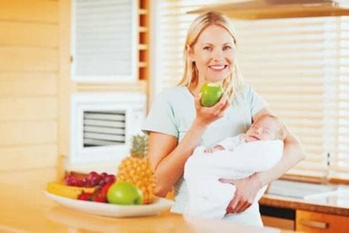 Gli alimenti da evitare durante l'allattamento