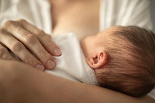 Benefici dell'allattamento al seno per la salute della bocca del bambino