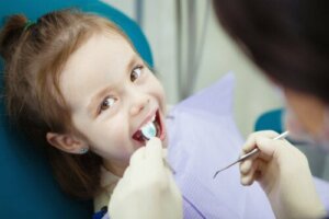 La gengivite nei bambini: cause e trattamento del disturbo