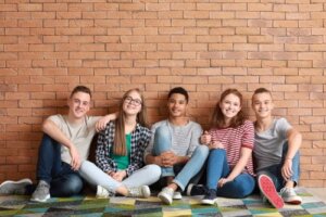 La ricerca dell'identità nell'adolescenza: un percorso cruciale per crescere