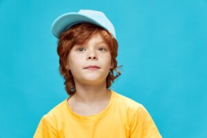 Prendersi cura dei bambini con le lentiggini