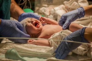 Il primo pianto del bambino: cosa dovreste sapere