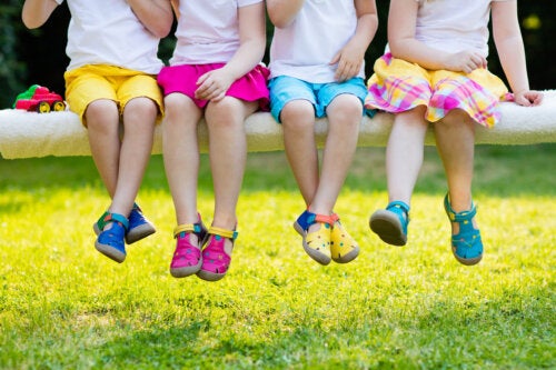 Scegliere le scarpe dei bambini per l’estate: ecco come fare