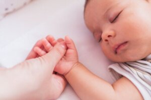 Il sonno del bambino in estate: consigli per dormire meglio