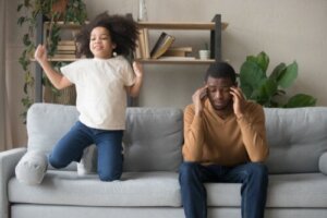 Genitori di bambini iperattivi: alcuni consigli utili