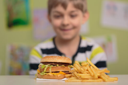 Cambiare le cattive abitudini alimentari nei bambini