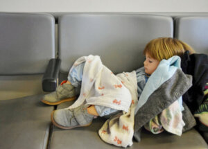 Come gestire il jet lag nei bambini e nei neonati