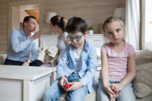 Violenza domestica: come colpisce i figli?