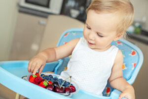 3 cibi che il bambino può mangiare con le dita