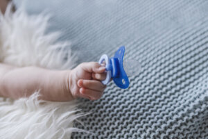 Se il bambino non vuole il ciuccio: cosa fare?