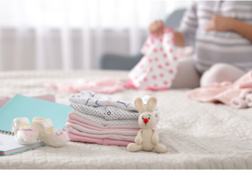 Vestiti per bambini: cosa non può mancare nella lista