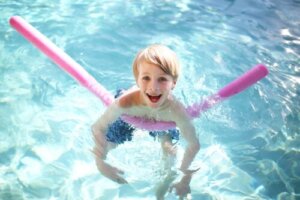 Il cloro della piscina e la salute dei denti