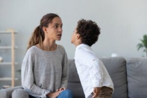 Stabilire dei limiti: più gliene metto, più si ribella