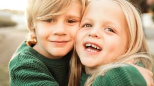 Fratelli con una relazione di dipendenza: cosa bisogna sapere