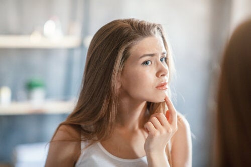 Prevenire l'acne in adolescenza, è possibile?